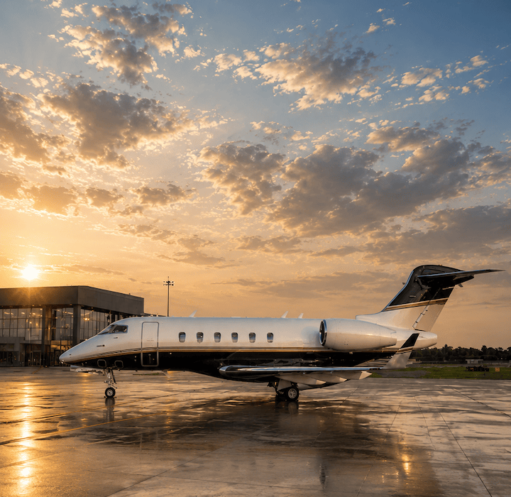 Super Midsize Jet